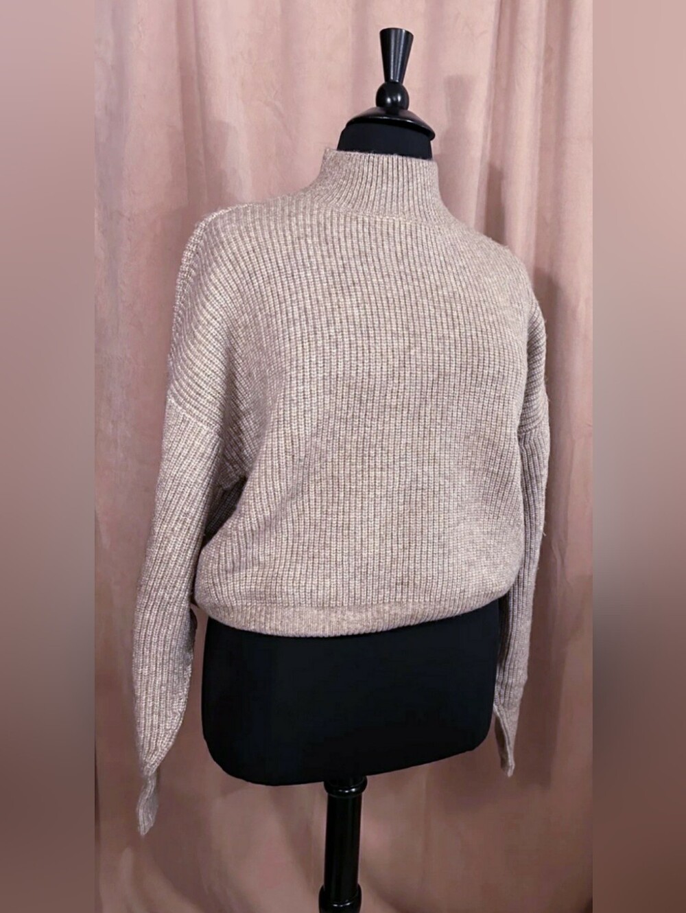 VICI COLLECTION MOCK SWEATER